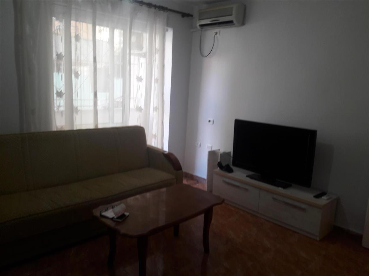 21 Dhjetori Tirana